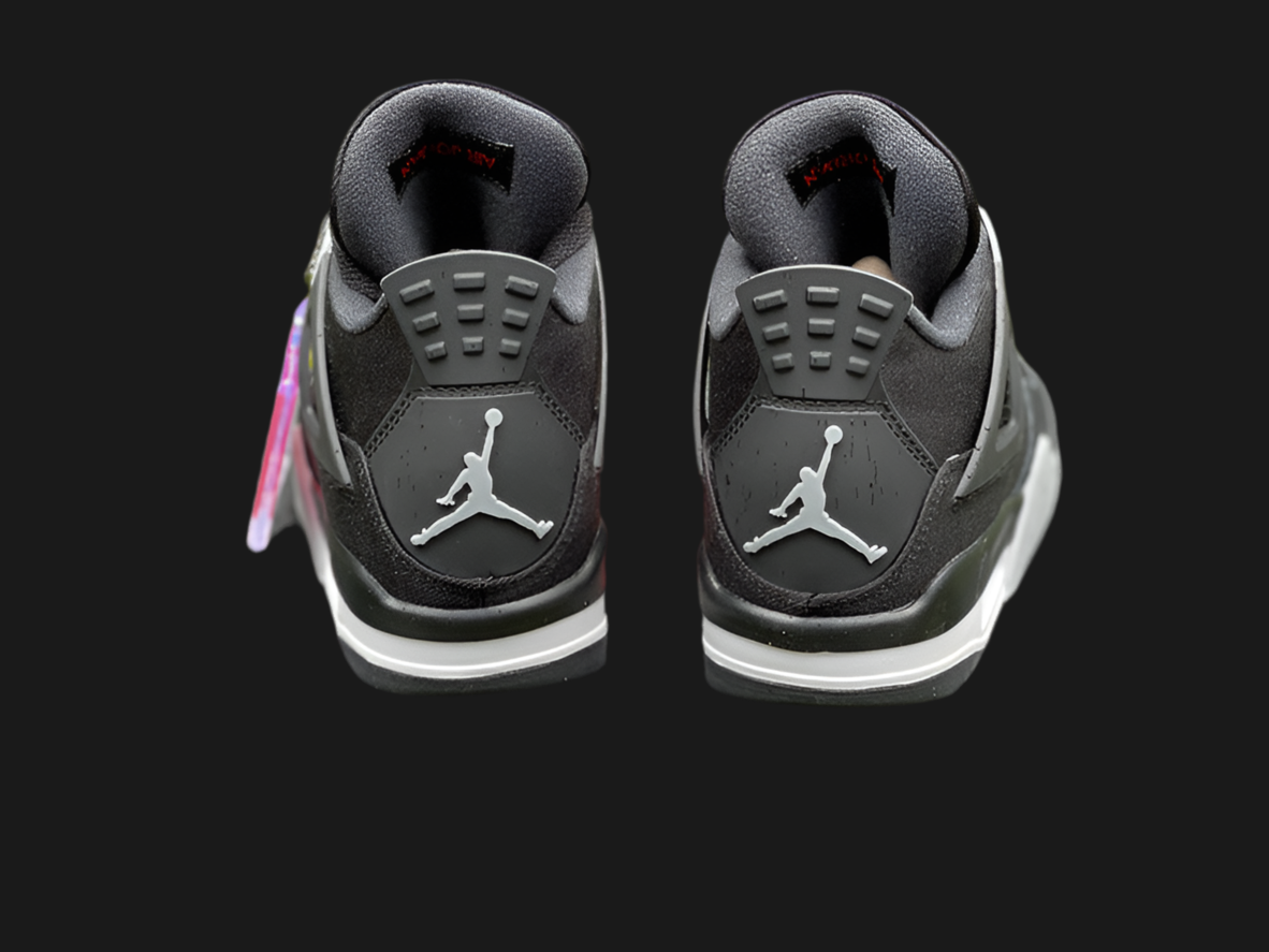 Jordan Retro 4 ‘Black Canvas’